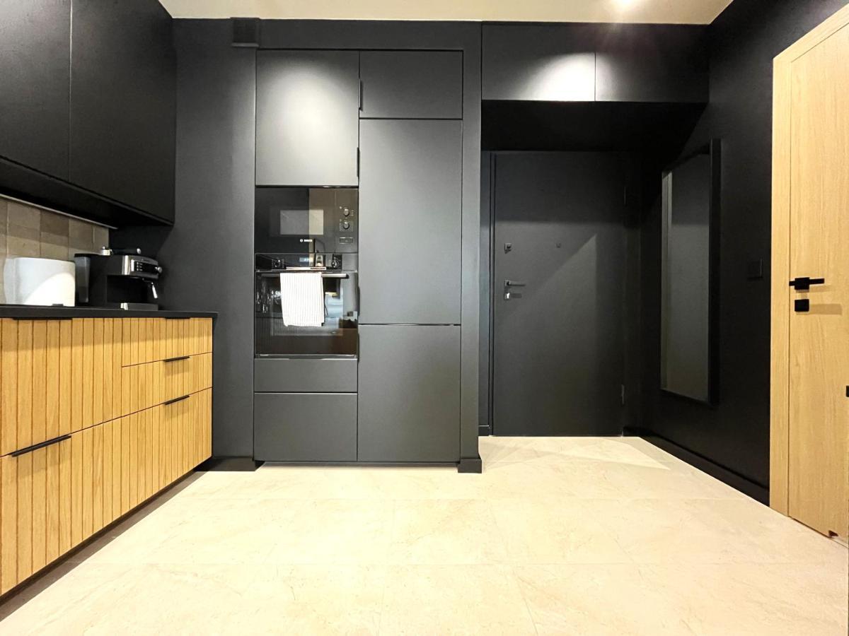 Wyszynskiego Apartment - Self Check-In 20H - Parking &Lift วรอตซวาฟ ภายนอก รูปภาพ