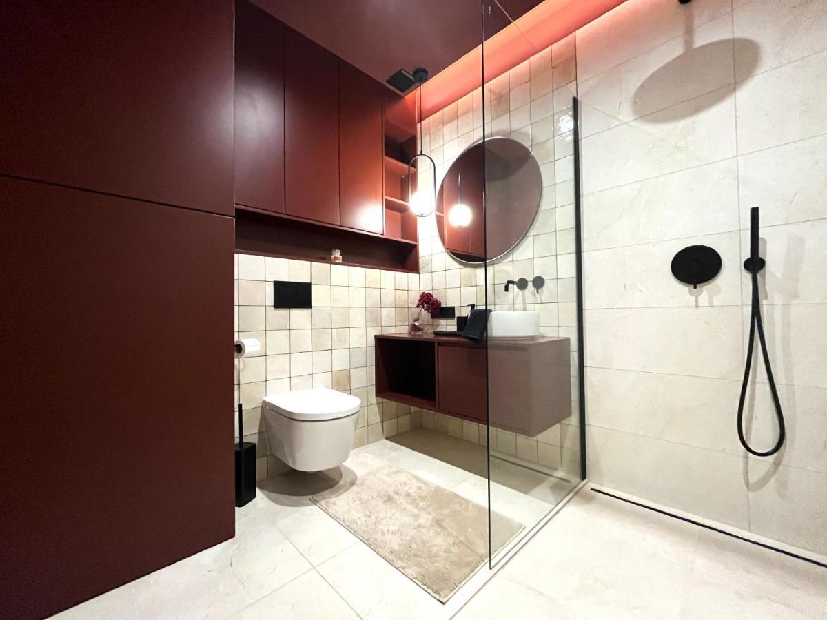 Wyszynskiego Apartment - Self Check-In 20H - Parking &Lift วรอตซวาฟ ภายนอก รูปภาพ